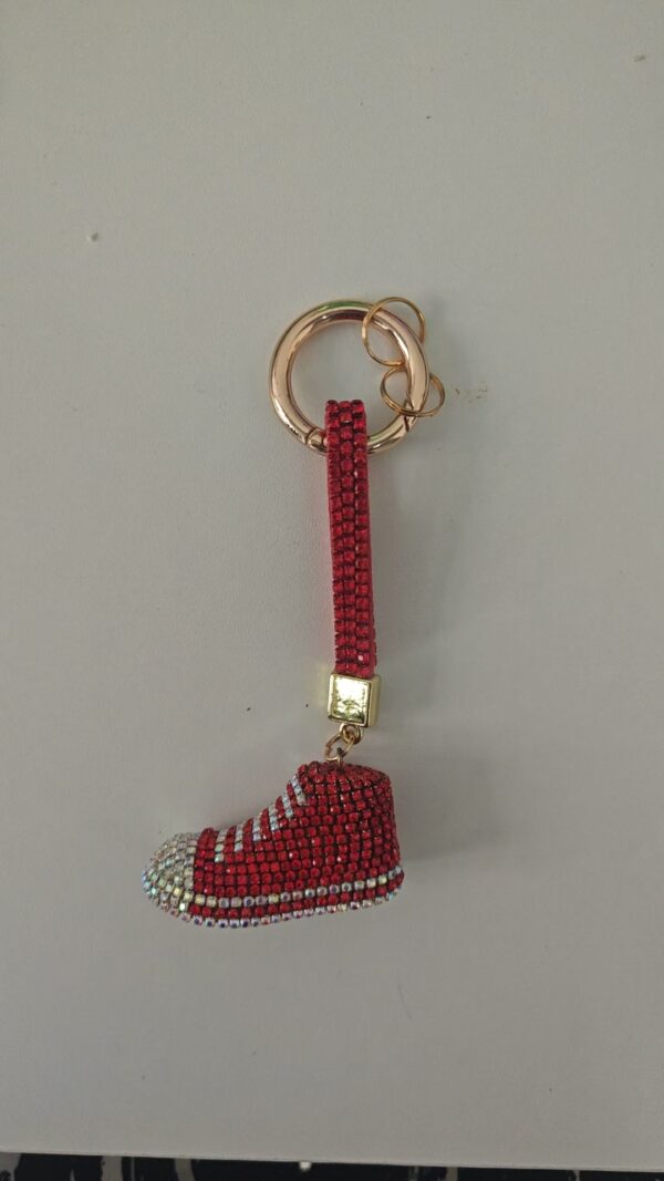 Full-diamond shoe pendant